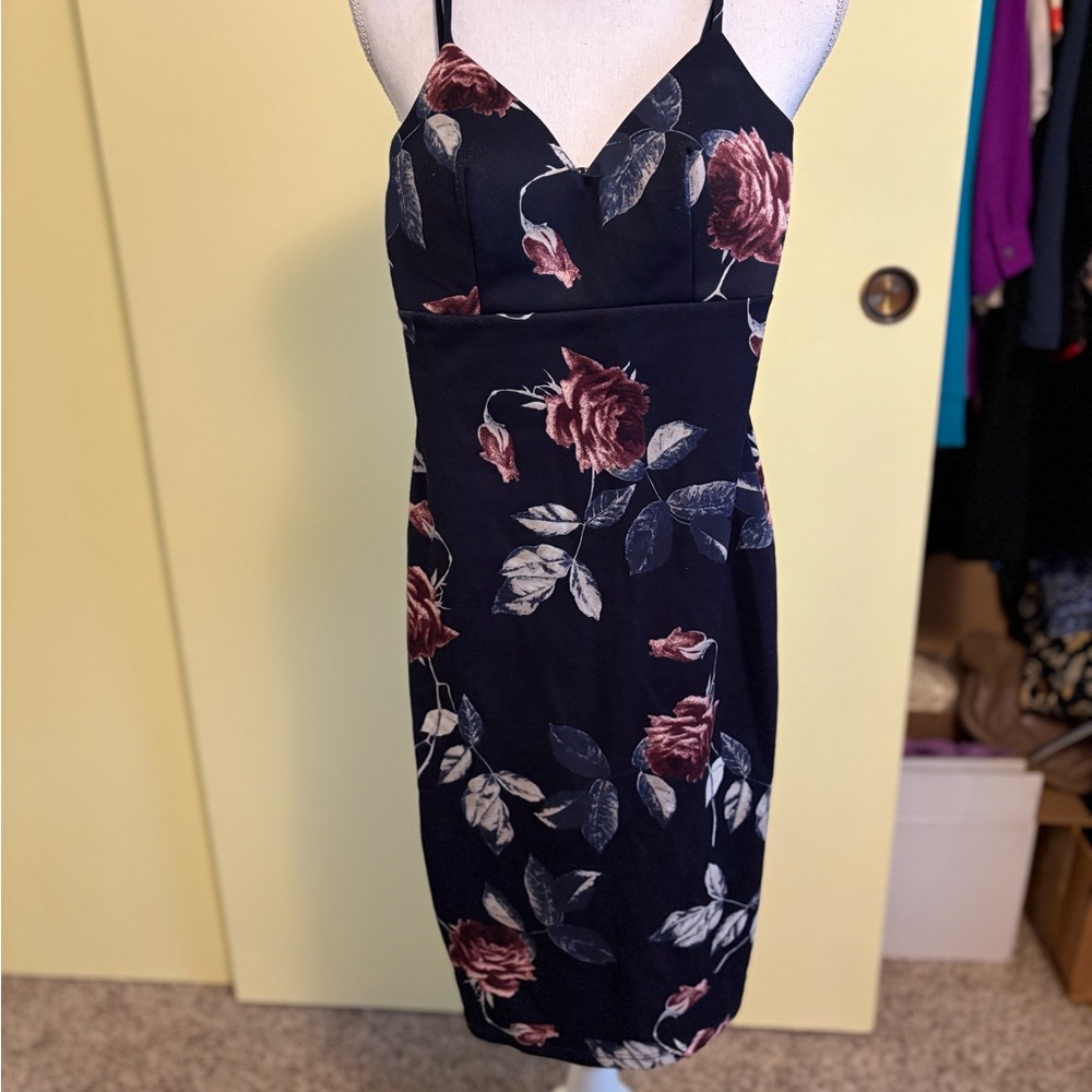 Windsor Navy and Rose Floral Midi Dress